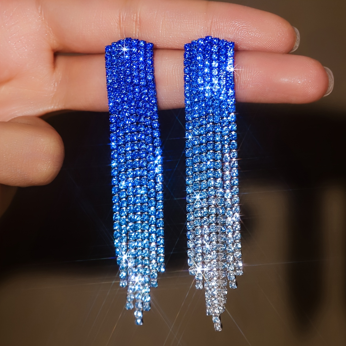 Gradient Color Inlaid Rhinestone Curved Tassel Earrings
